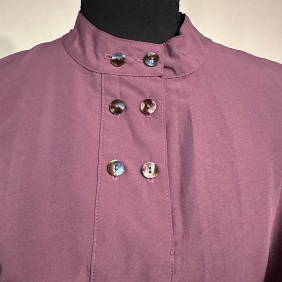 Vintage City Girl Top with Mother of Pearl Buttons - Picture 3 of 11